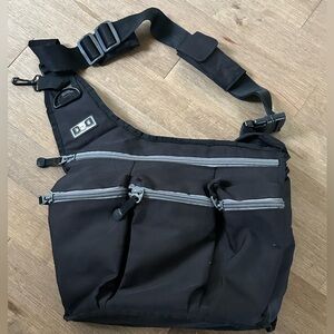 Diaper Dude messenger style bag - NEW